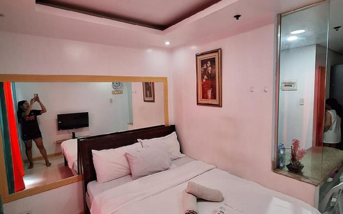 Studio Unit With Balcony