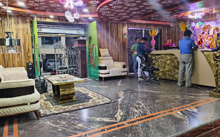 Hotel Rahi Crown by StaysEasy