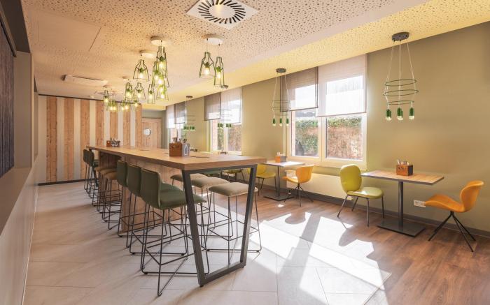 Holiday Inn - The Niu, Mill Cologne Mulheim By IHG