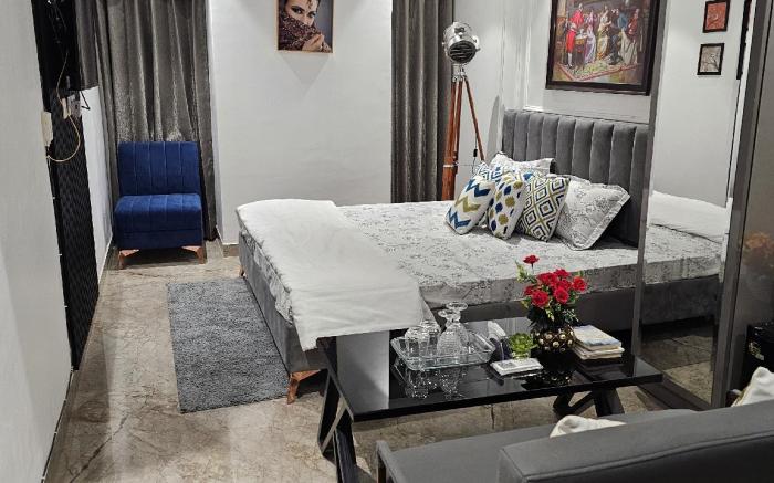 Ultra Luxury Flat 802 By Bliss Stay