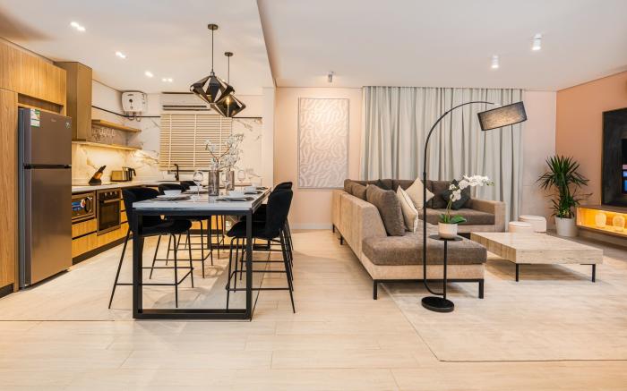Two Bedroom Luxury Flat in Almughrizat