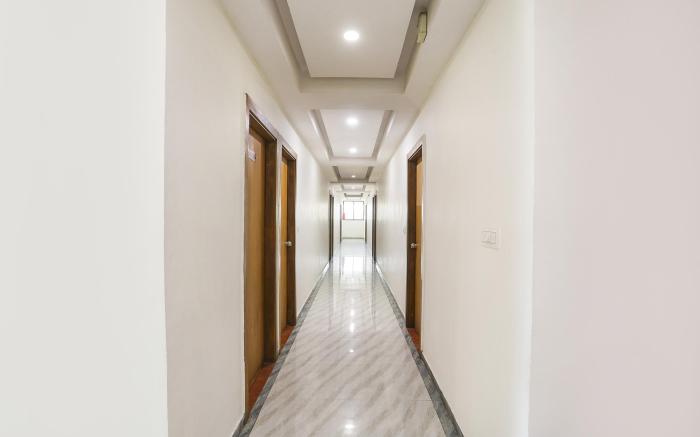 FabHotel Raj villa