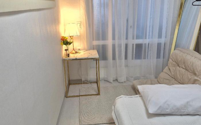 Sillim Danggok Station Full-Op Two Room