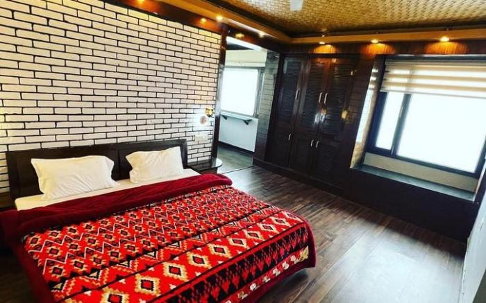 Woodfins Homestay
