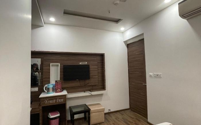 Hotel Yonit Inn