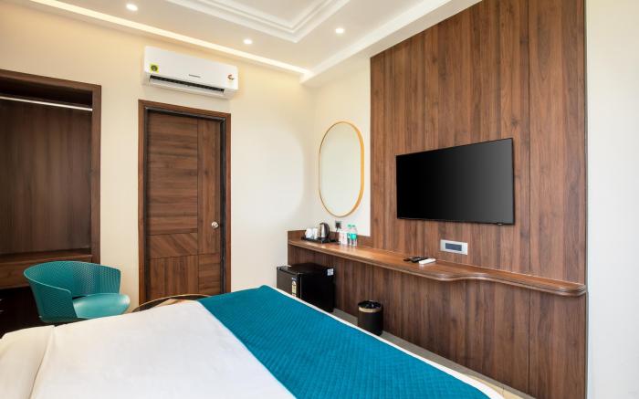 Hotel Royal Bagh- Opposite CityPark Jaipur