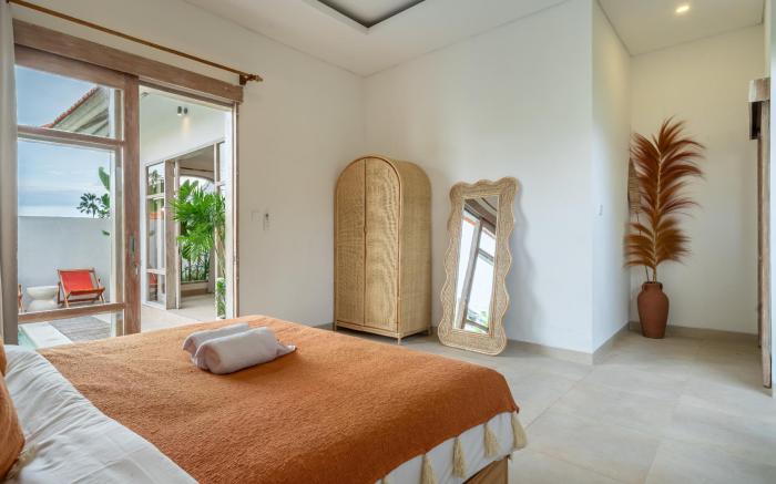 Bambola- 2BDR Villa in Canggu, Ps5 and Netflix!