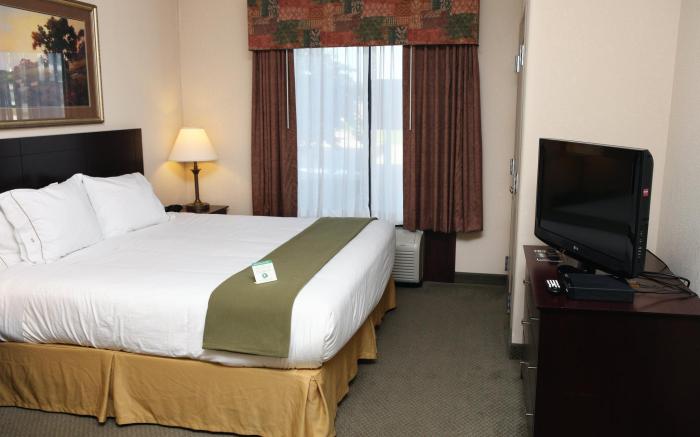 Holiday Inn Express and Suites Springfield Medical District By IHG