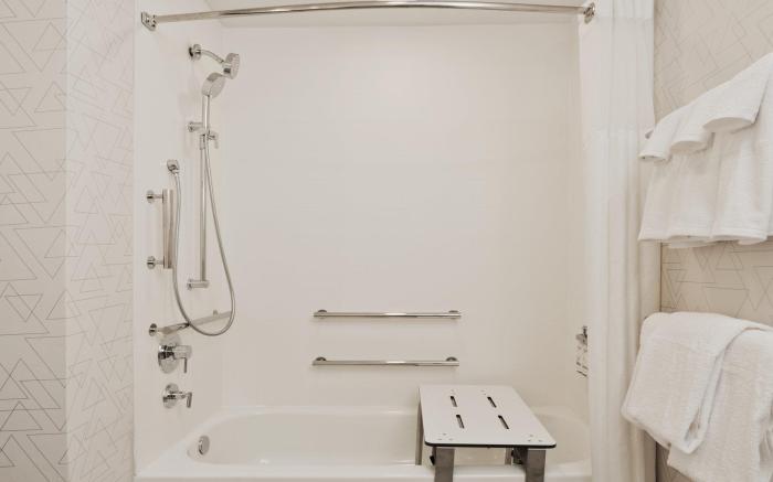 Holiday Inn Express Columbus Northeast By IHG