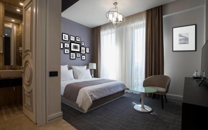 Aghababyan's Hotel