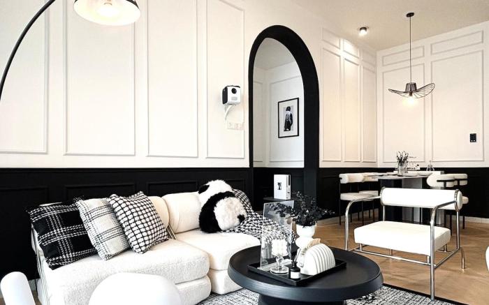 Dooga Ins-Cocohouse Chanel-Themed Seaview Stay 