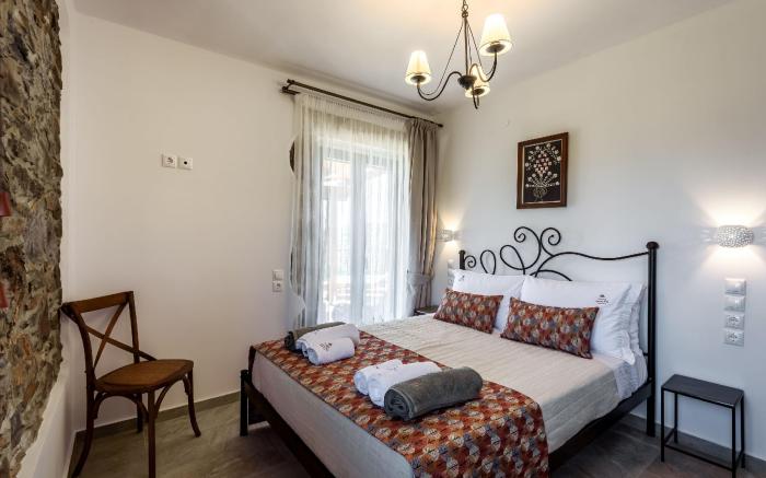 Minos Country Living Christina Suite