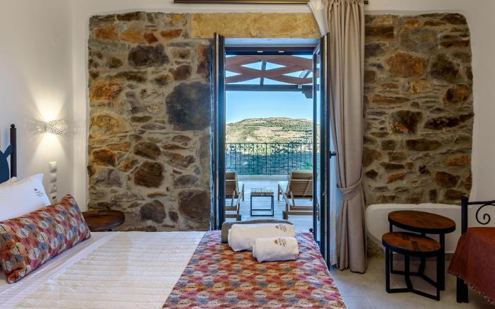 Minos Country Living Marcus Studio