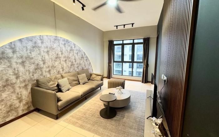 K-Avenue 2 Bedrooms by CC Suites (1 Parking Slot)