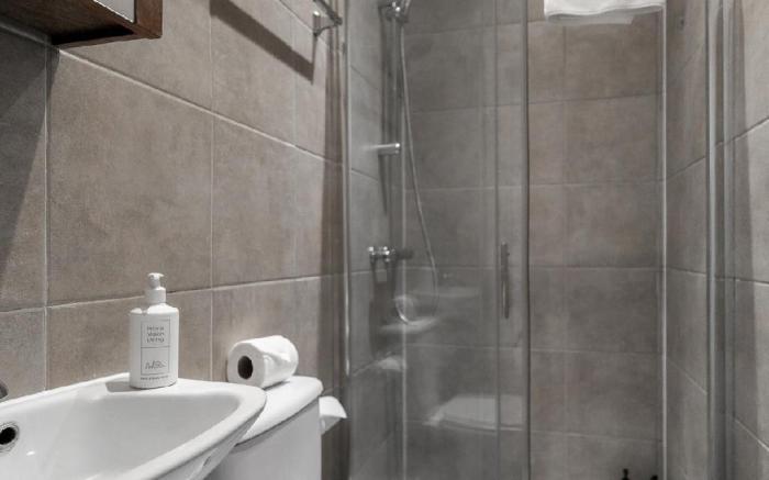 Comfortable Private Studio