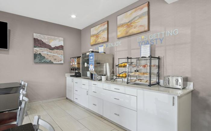 Sonesta Essential Hotels Blue Springs