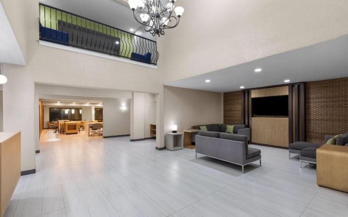 Hawthorn Extended Stay by Wyndham College Station South