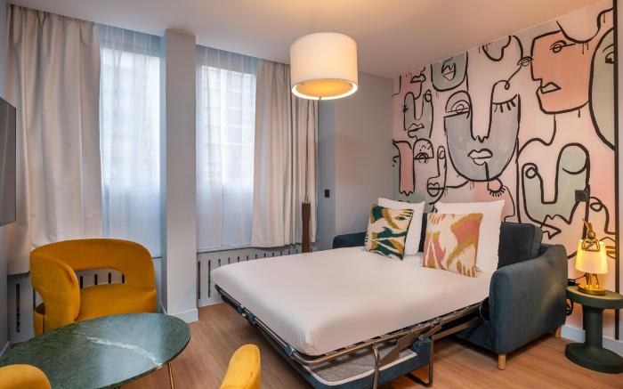 Montmartre Paris Suite