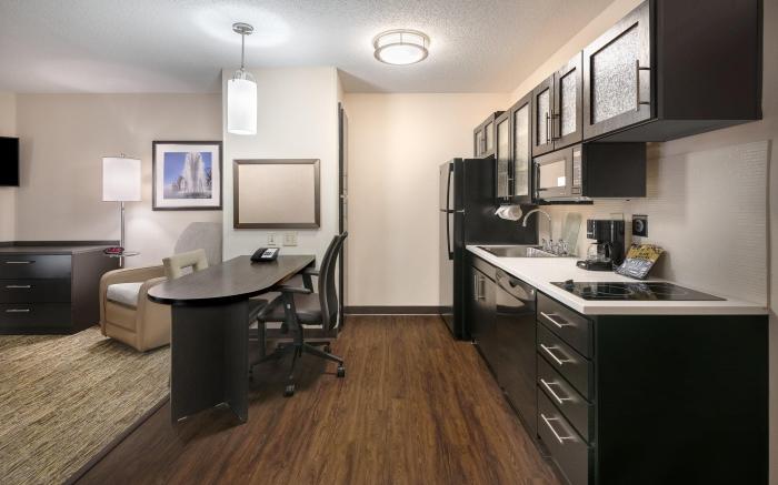 Candlewood Suites Sterling By IHG