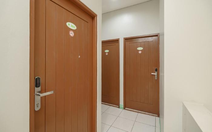 Green Apple Residence near Sarinah Mitra RedDoorz