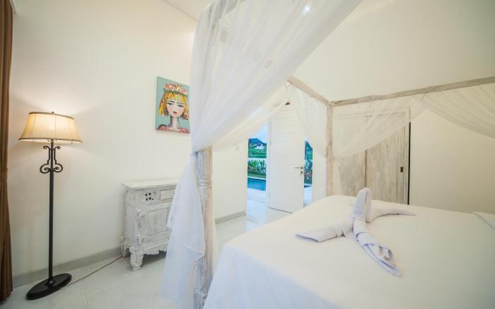 Villa Tirta Padi 3 BR with ricefield view