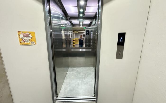 s806-Lindo y comodo apartaestudio en la Castellana