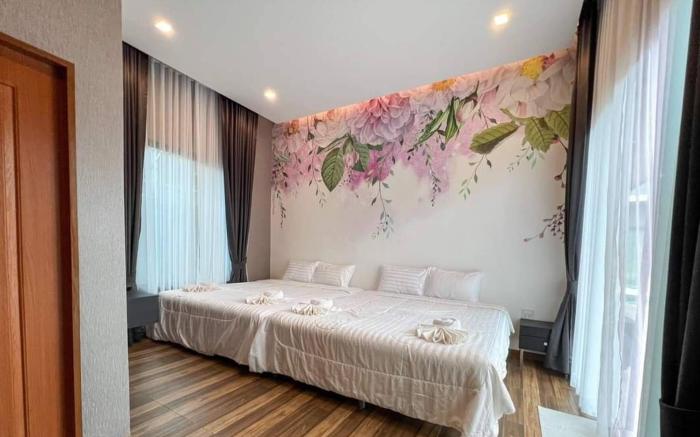 Sexy Pool Villa with Pool table 3 bedrooms plus 3-5 bathrooms at Cha-Am beach