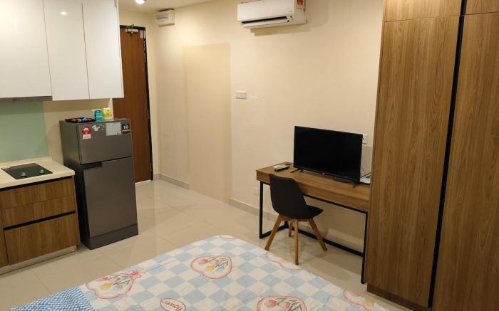 Deluxe Home IV Kozi Square
