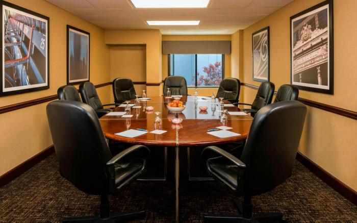 Four Points by Sheraton Boston Logan Airport Revere