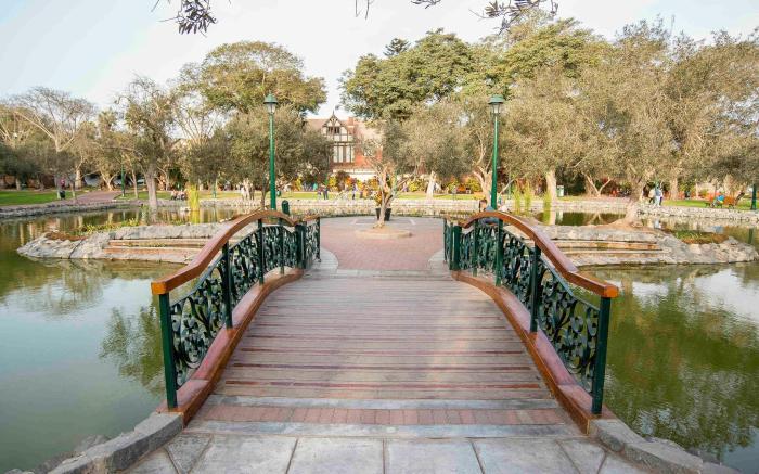 Pullman Lima San Isidro