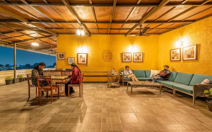 Auro Heaven : Luxury 6BR Penthouse in Dehradun