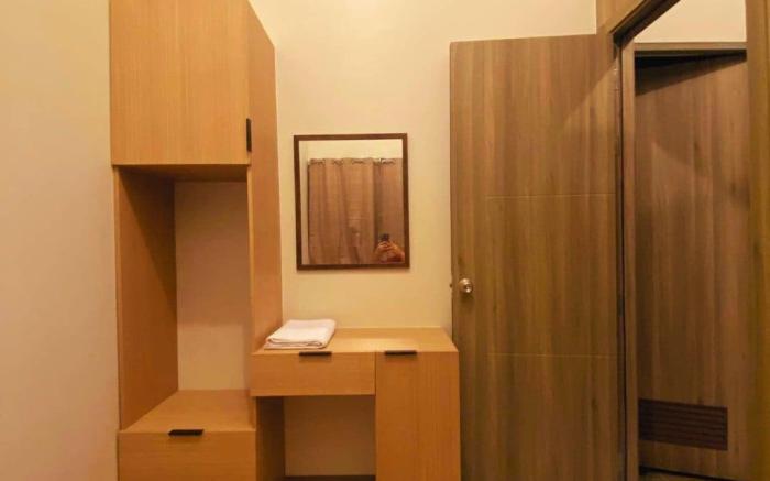 2 BR Unit Near PICC