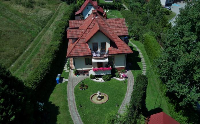 Bieszczady111 - pokoje 2 i 3 osobowe