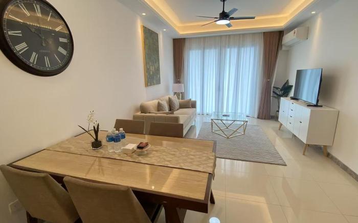 R&F Premium Boutique 2R2B Homestay By Wan Li