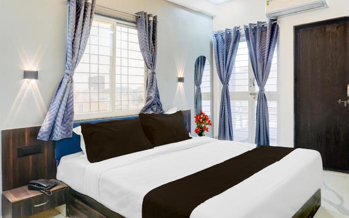 Super Townhouse Hinjewadi Corporate Stays