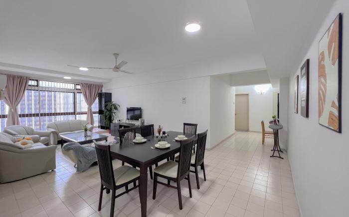 Fahrenheit Suites 16Pax DeluxeFamilySuite 04