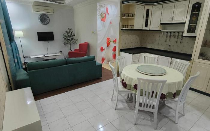 Falzira Homestay BPJ 