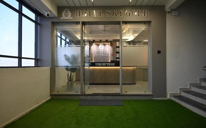 Hotel Sky Gold