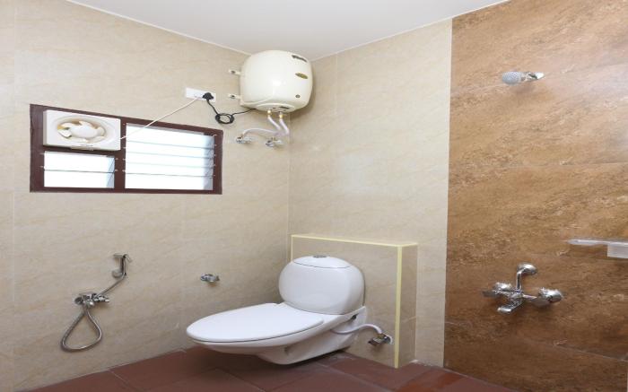 Hotel O Perfect Stay Near Meenambakkam Metro Station