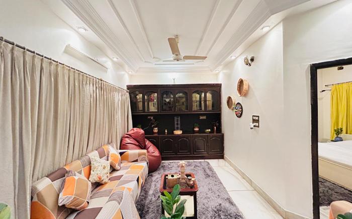 Regal Sapphire Spacez Luxury Villa