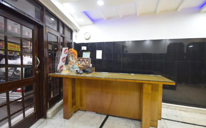 Hotel O Maa Residency