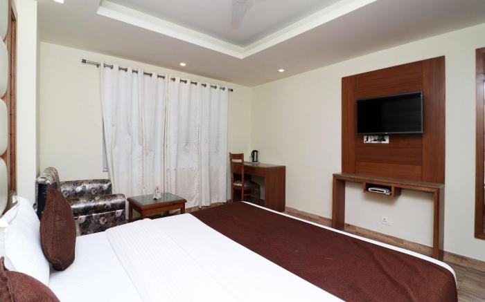 OYO 13908 Hotel India