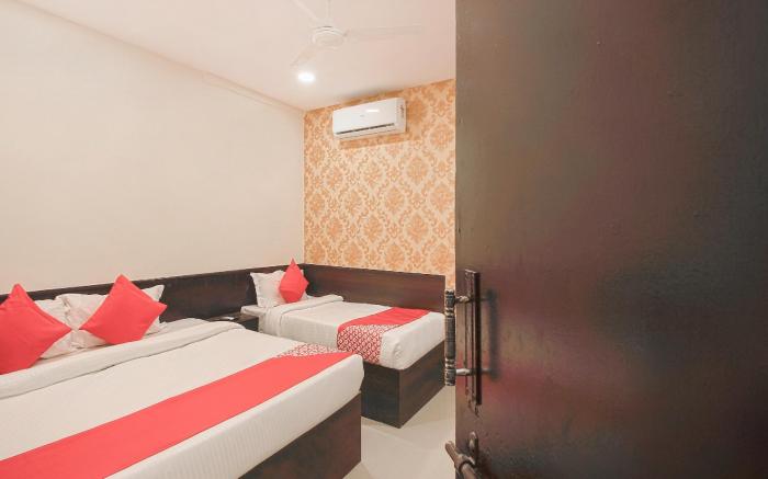 Hotel O Vasundhara Guest House Near Tankbund