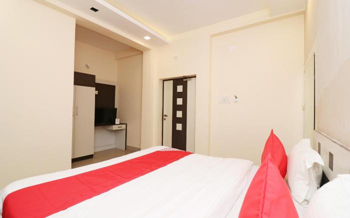 OYO 18409 HOTEL SUN CITY