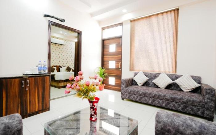 Hotel Olive Greens Near Jaipur International Airport