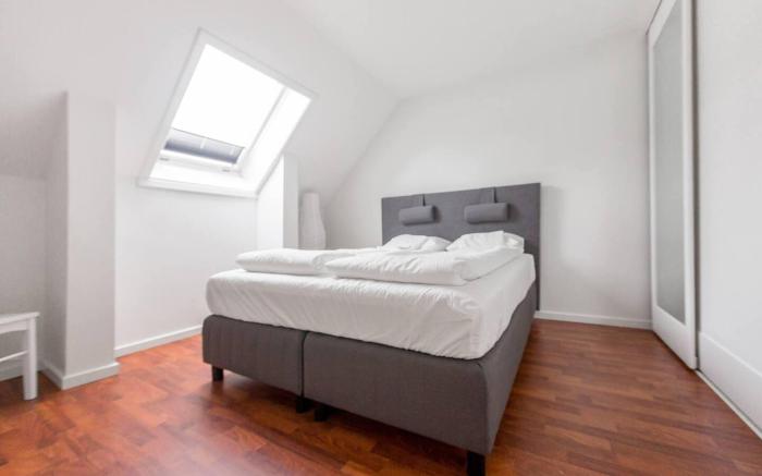 Penthouse by Brosundet, Free Parking Space