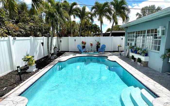 Tropical Ft Lauderdale and Wilton Manors Oasis