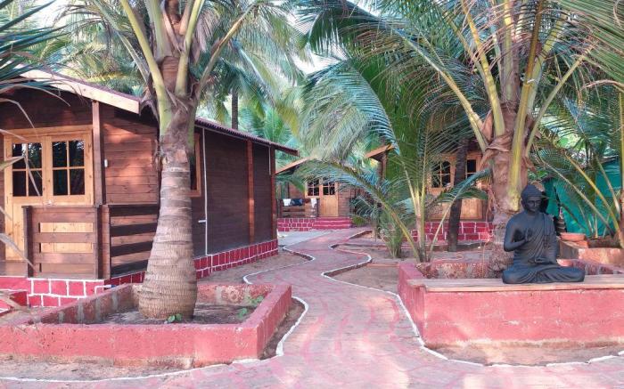 Seasons Beach Resort Malvan