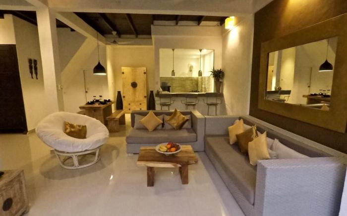 Private villa w. pool near 66 in Seminyak