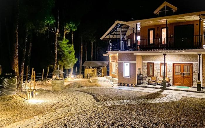 The Lodge at Wah, Kandbari